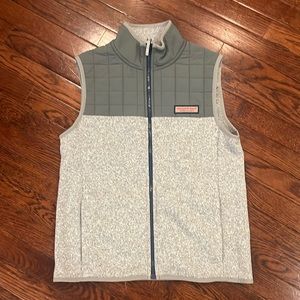 Vineyard Vines Boys Vest size 16